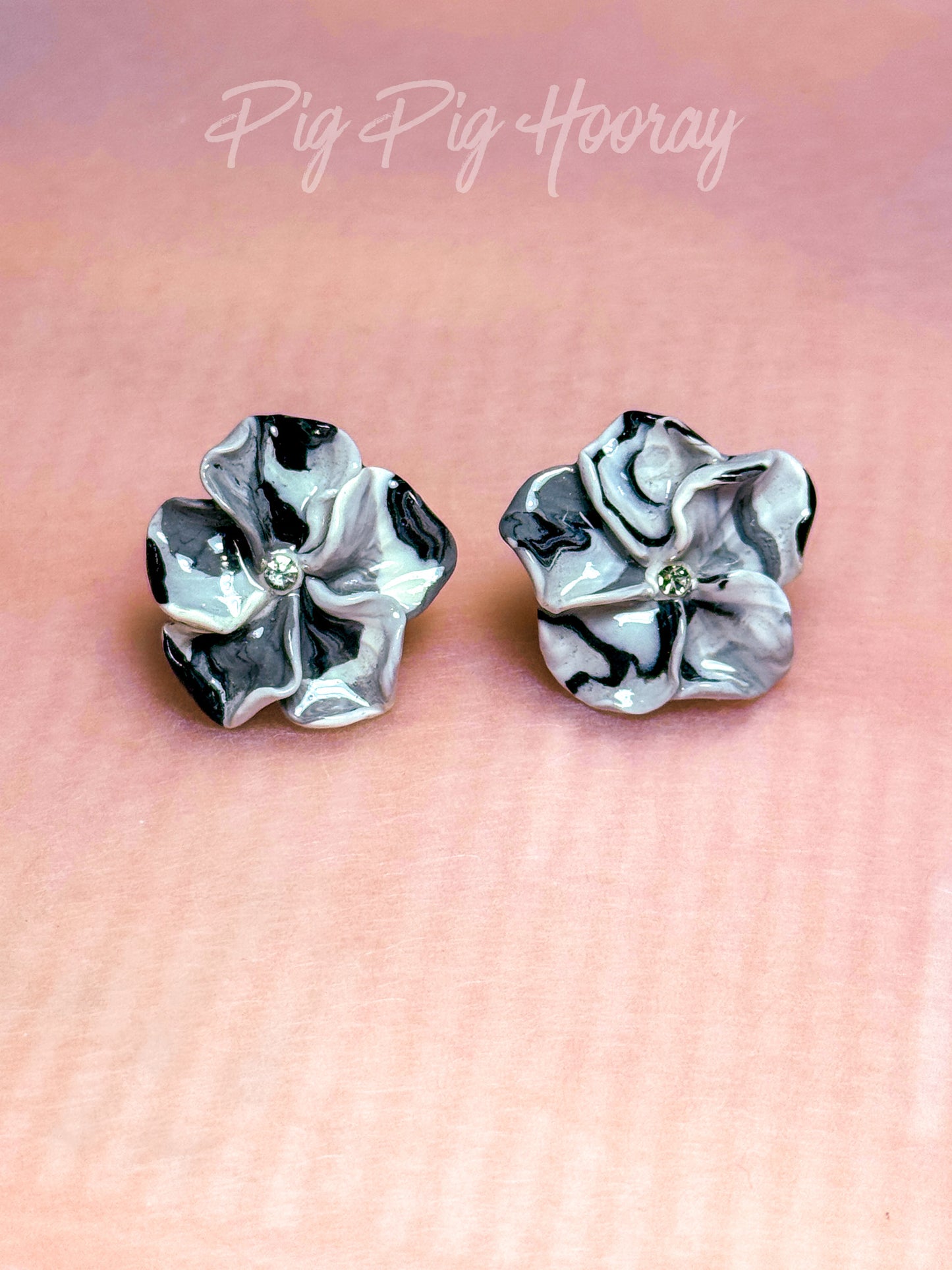 Grayscale Ugly Flower