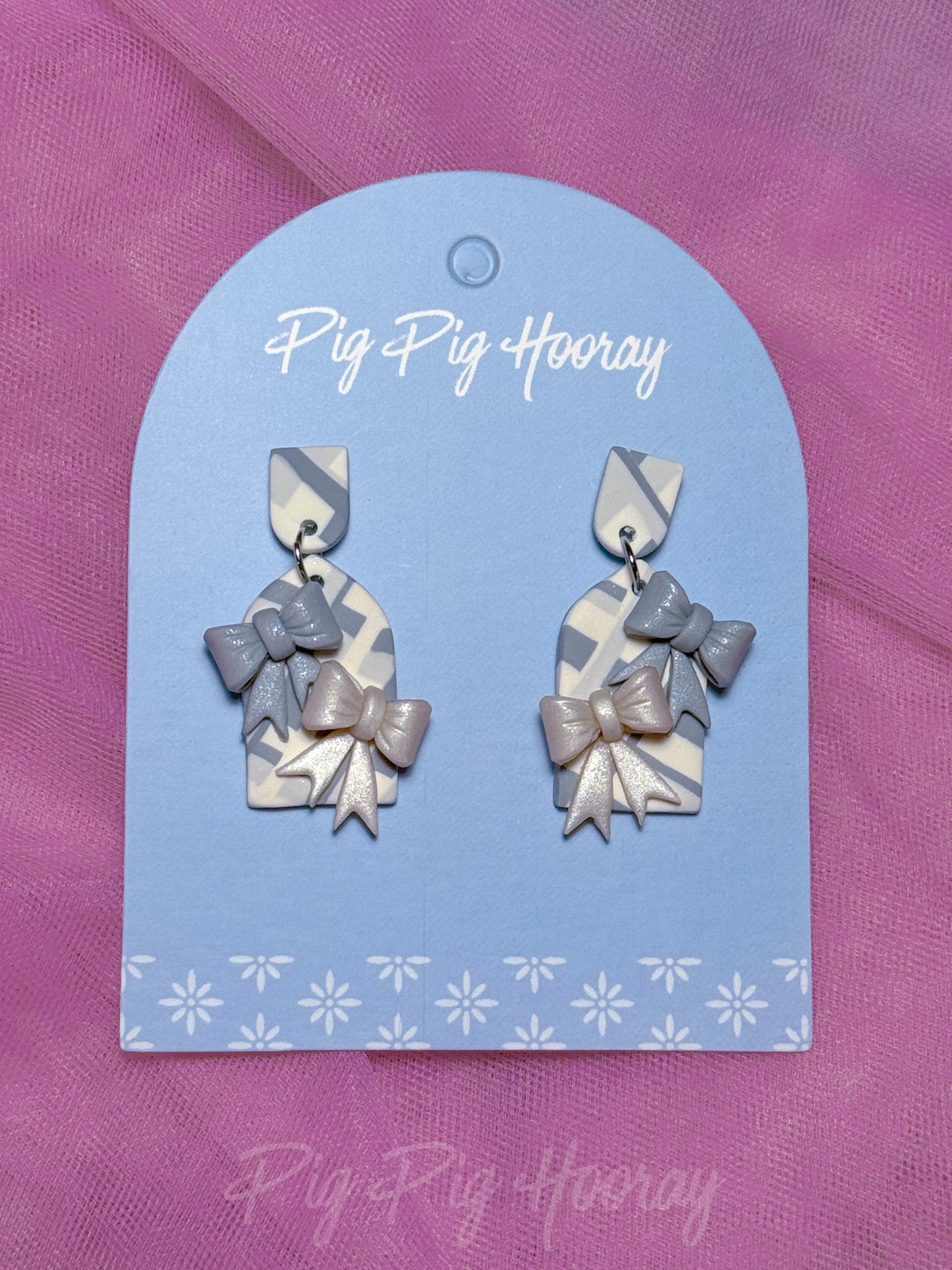 Grey Checkered Dangle 5