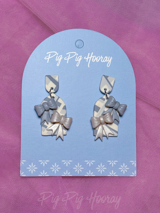 Grey Checkered Dangle 5